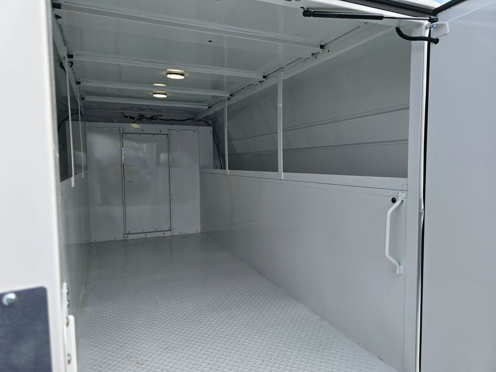 2026 Ford E-Series Cutaway Base - Photo 17