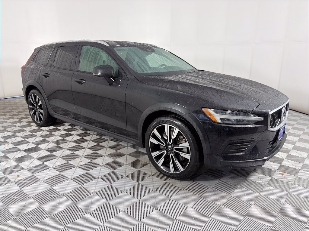 2020 Volvo V60 Cross Country