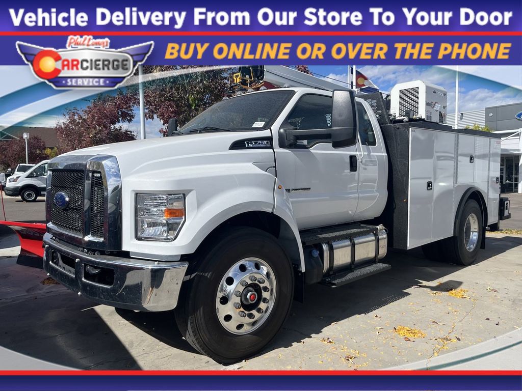  Ford F-750SD