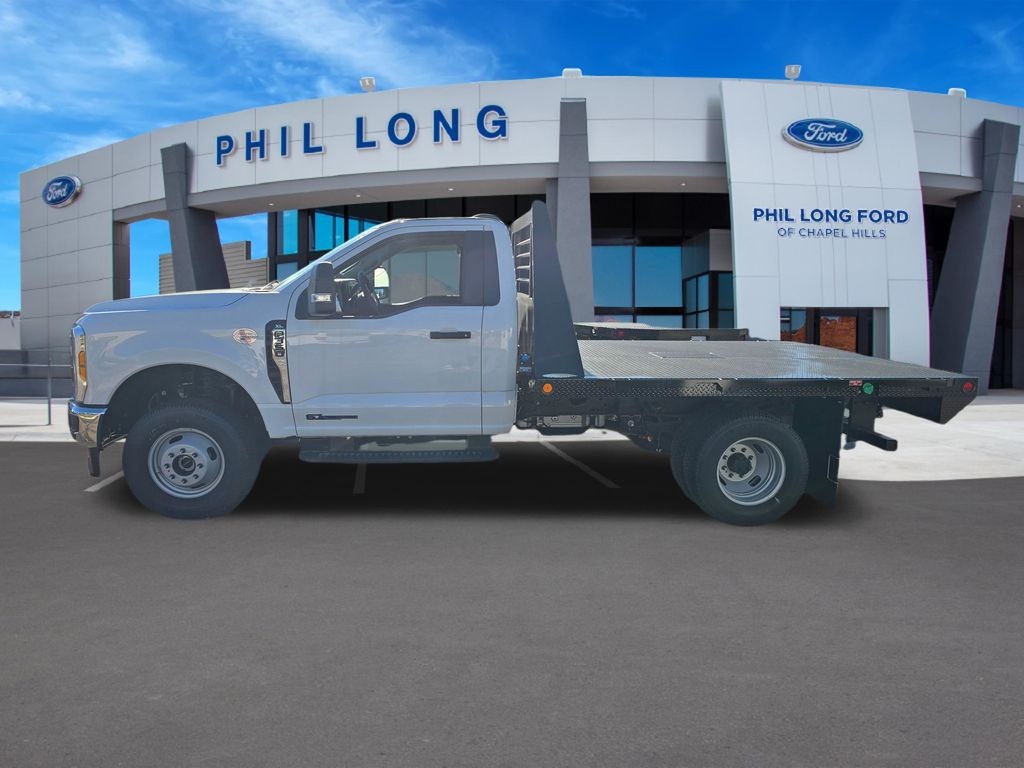 2025 Ford F-350 Super Duty Chassis Cab