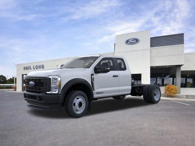 2026 Ford F-550 Super Duty Chassis Cab