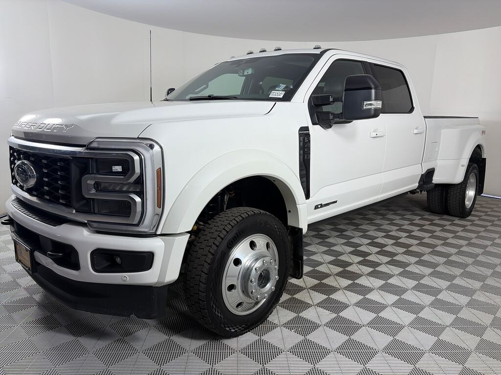 Certified 2026 Ford F-450 Platinum Truck Crew Cab