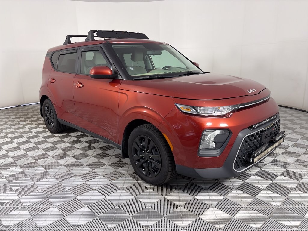 Used 2022 Kia Soul LX Hatchback