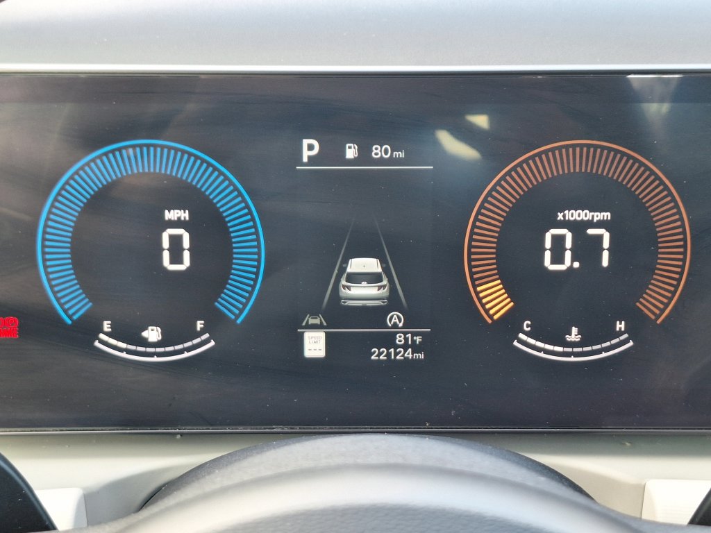 2025 Hyundai Tucson SE - Photo 16