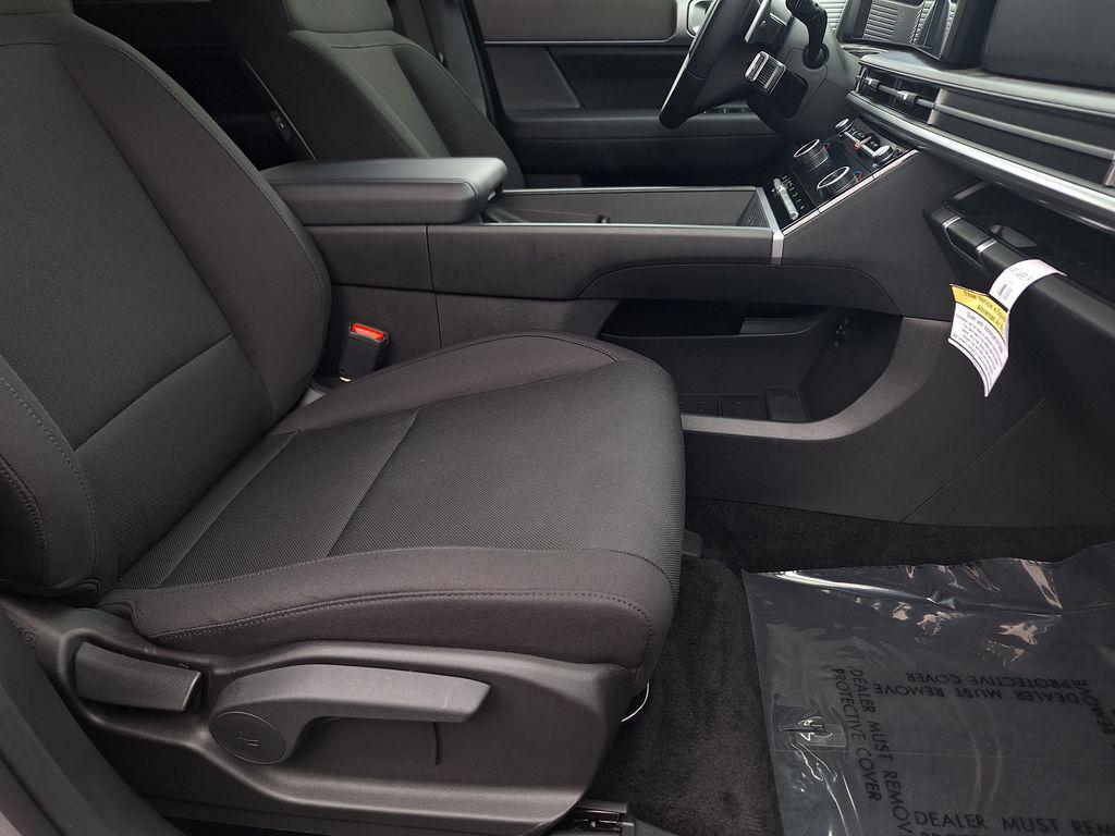 2026 Hyundai Santa Fe SE - Photo 25