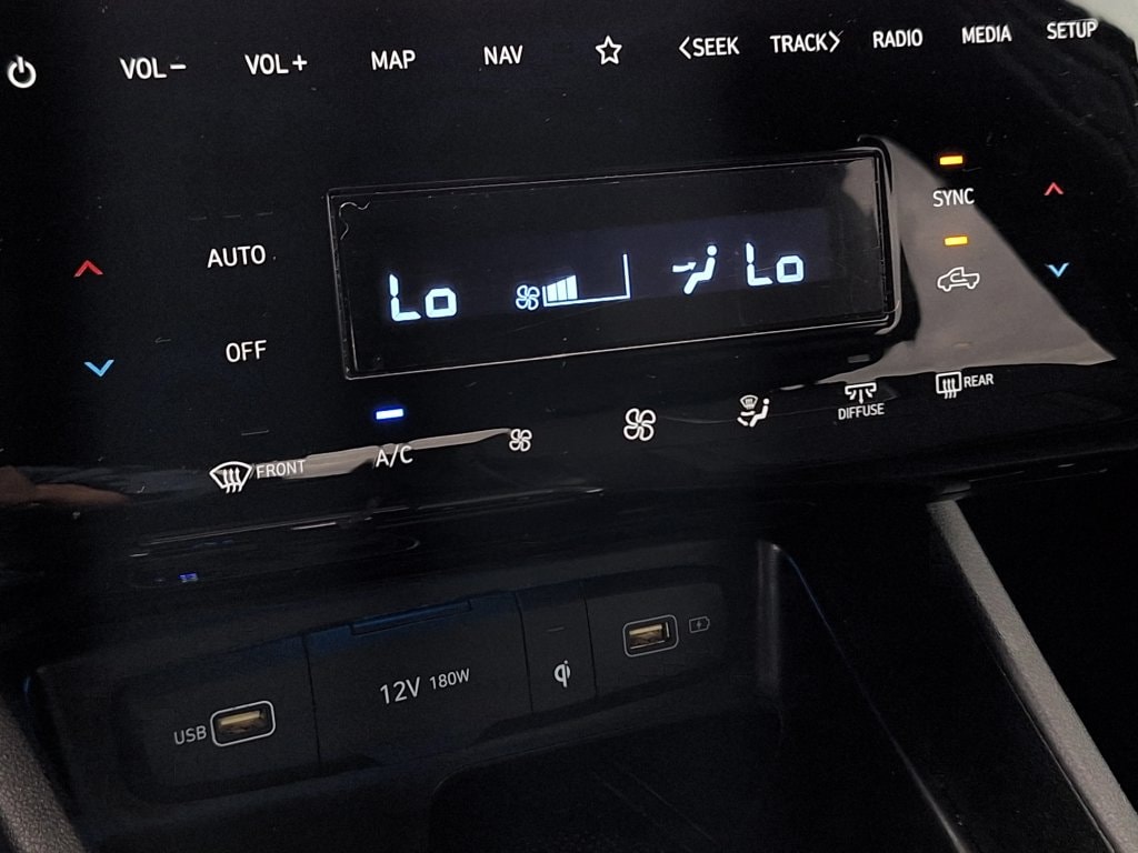2022 Hyundai Santa Cruz Limited - Photo 23