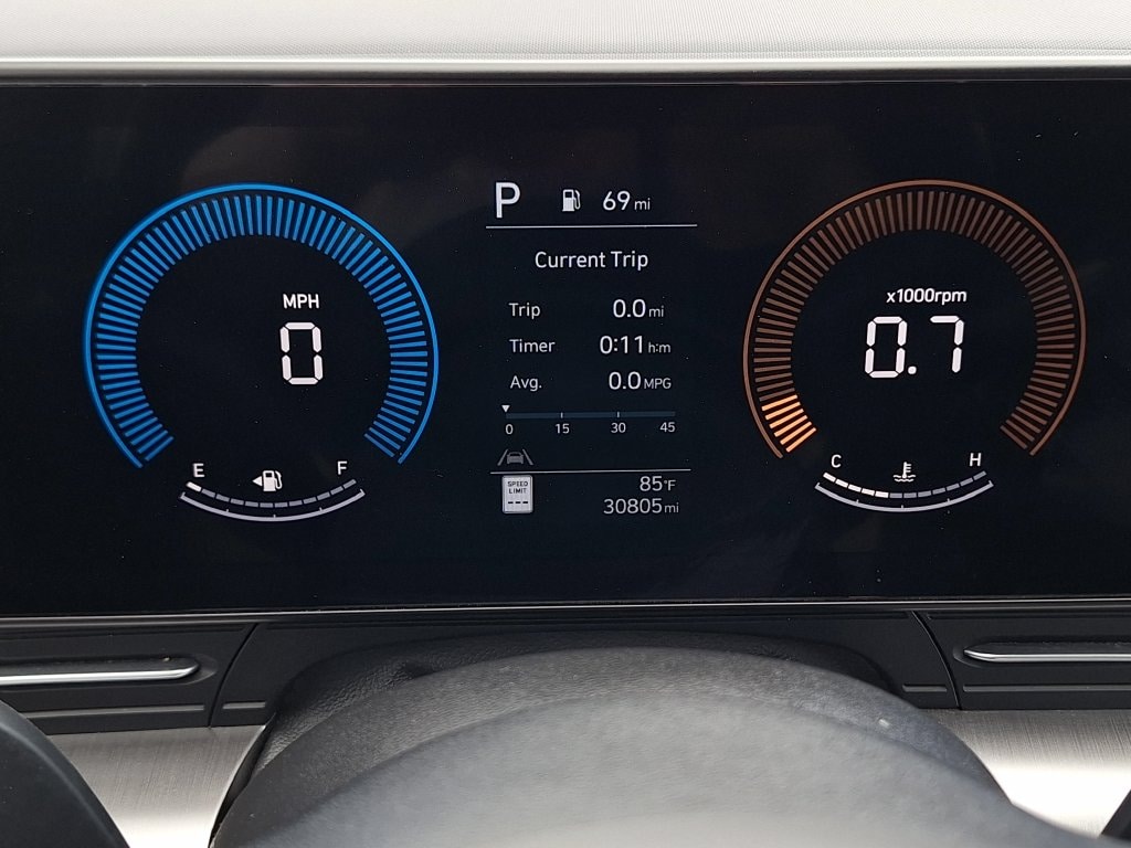 2025 Hyundai Kona SEL - Photo 18