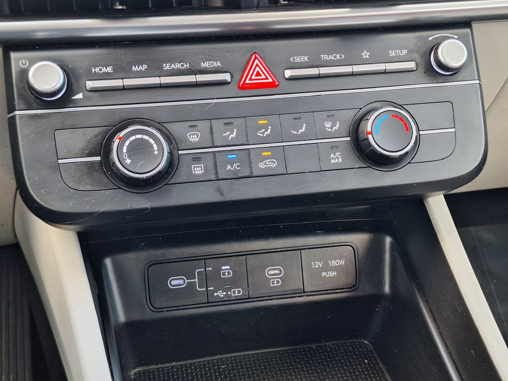 2025 Hyundai Tucson SE - Photo 21