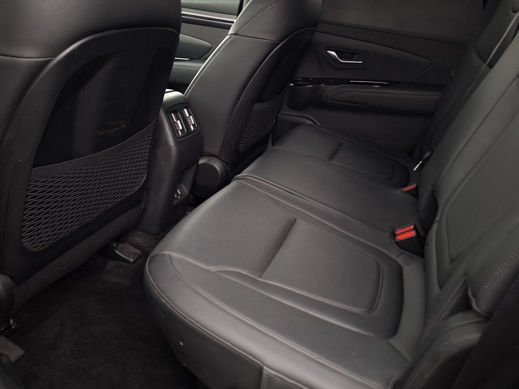 2022 Hyundai Santa Cruz Limited - Photo 13