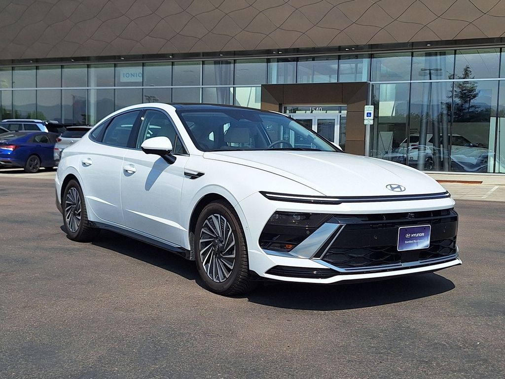 2025 Hyundai Sonata Hybrid