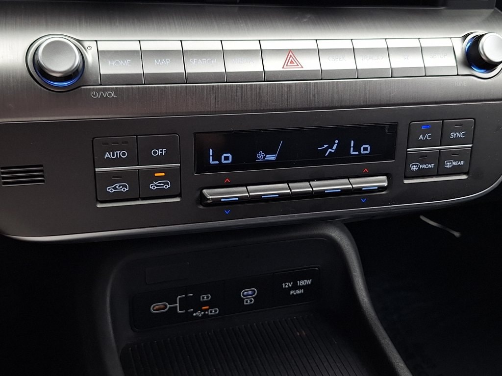 2025 Hyundai Kona SEL - Photo 21