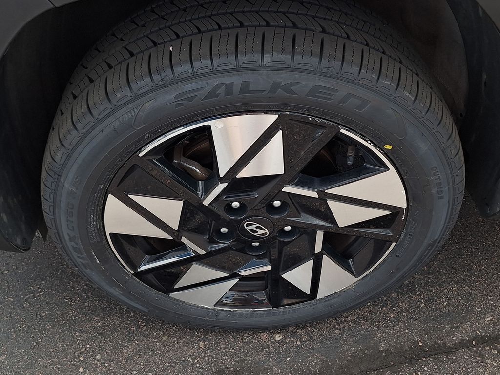 2025 Hyundai Kona SEL - Photo 28