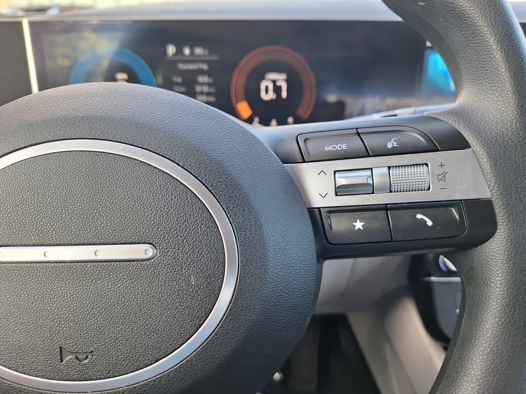2025 Hyundai Tucson SE - Photo 15