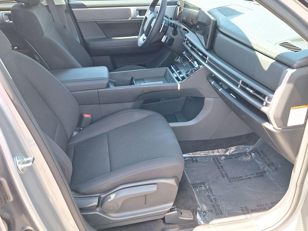 2026 Hyundai Santa Fe SE - Photo 23