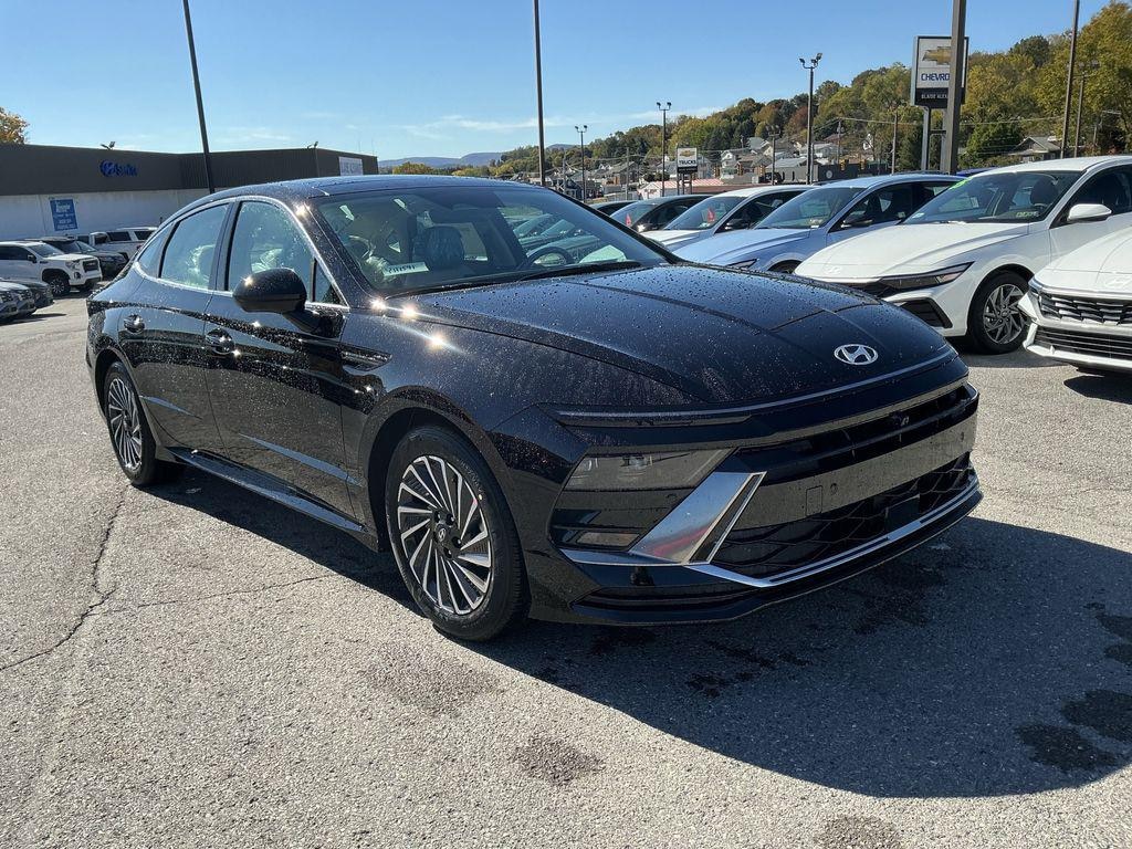 New 2026 Hyundai Sonata Hybrid Limited Sedan