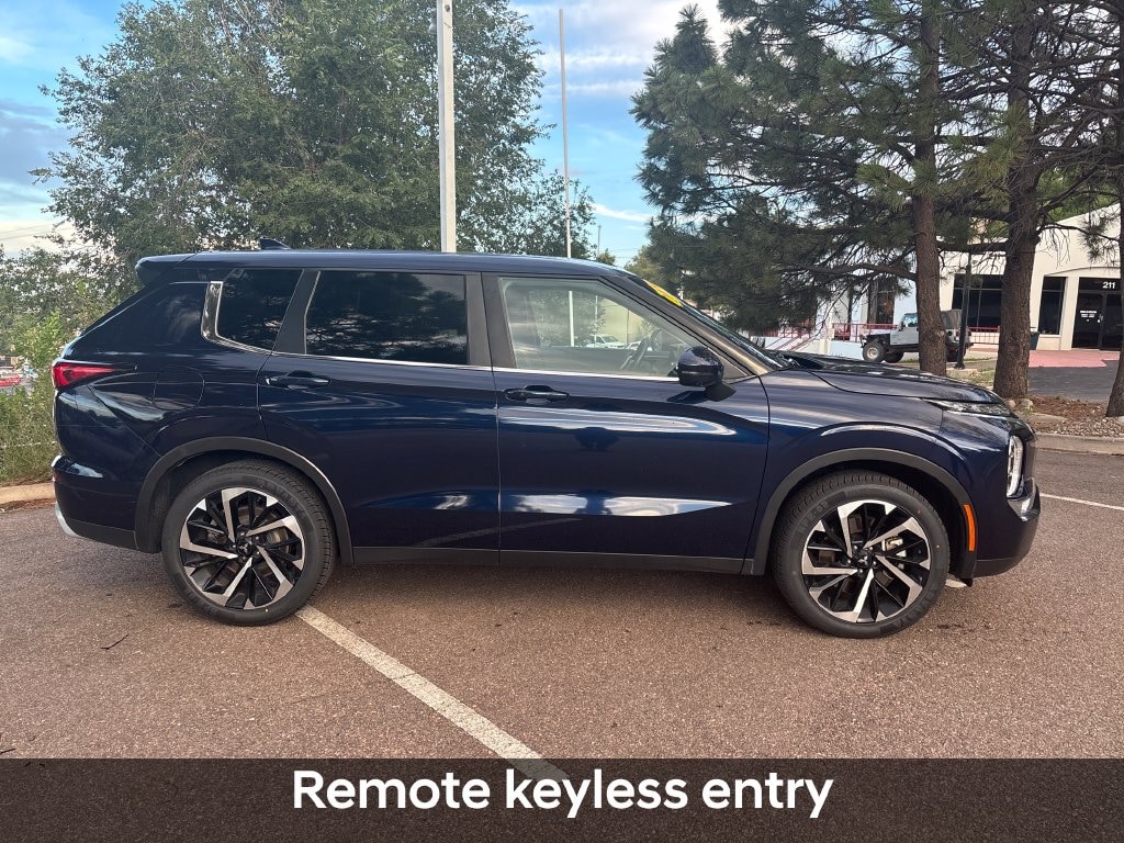 Used 2024 Mitsubishi Outlander SE SUV