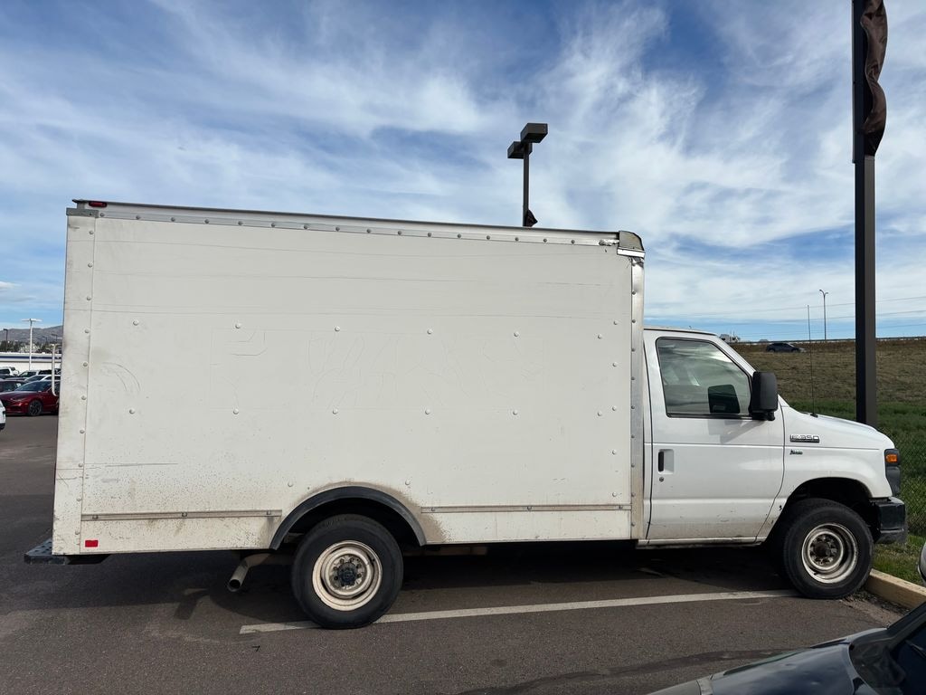 Used 2014 Ford E-350 Cutaway Base Truck