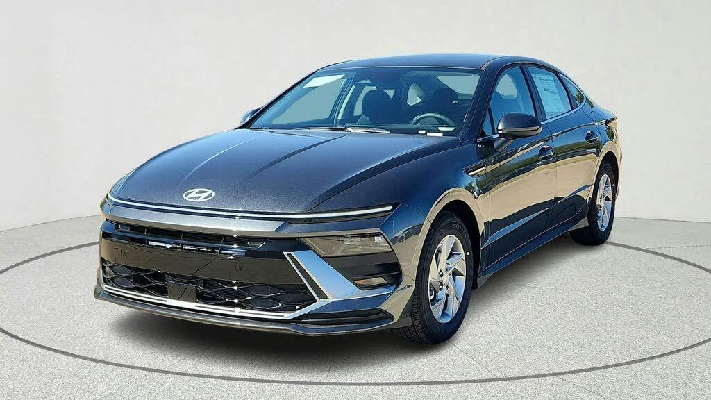 New 2026 Hyundai Sonata SE Sedan