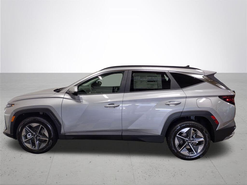 New 2025 Hyundai Tucson Plug-In Hybrid SEL SUV
