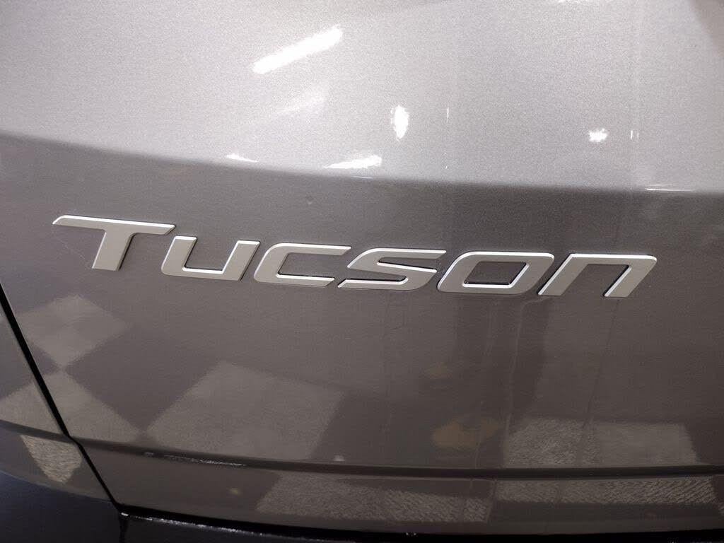 New 2025 Hyundai Tucson Plug-In Hybrid SEL SUV