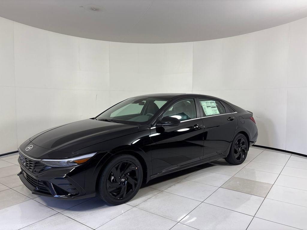 New 2026 Hyundai Elantra SEL Sport Sedan