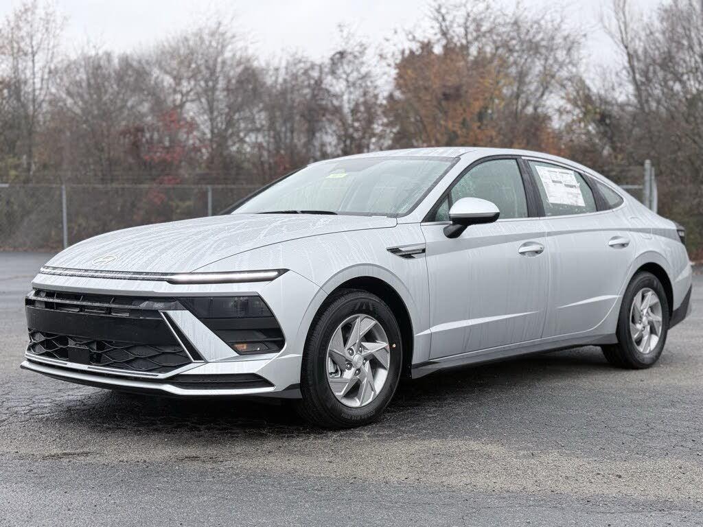 New 2026 Hyundai Sonata SE Sedan