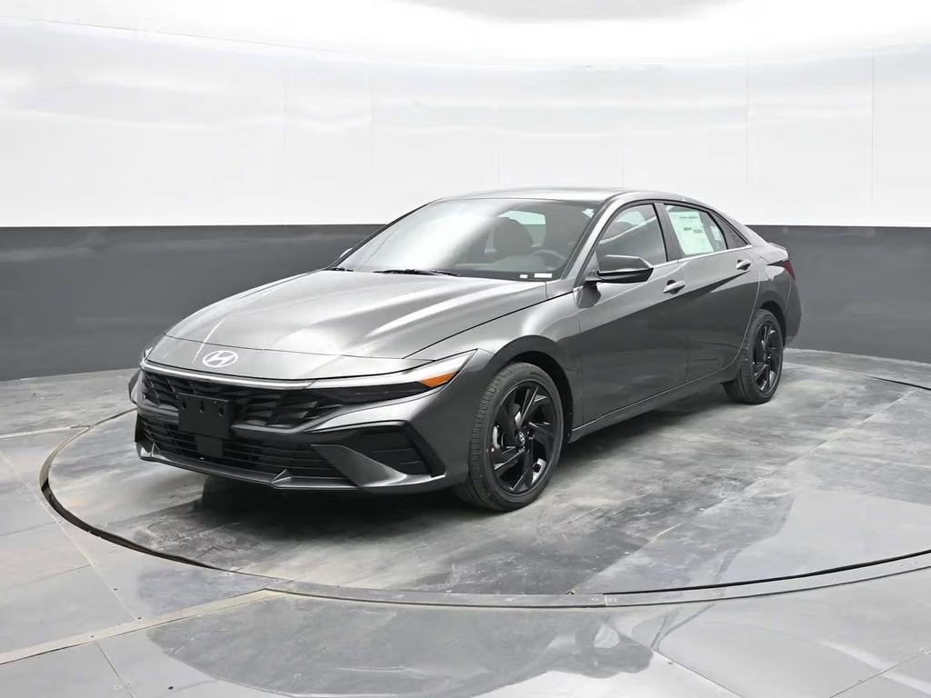 New 2026 Hyundai Elantra SEL Sport Sedan