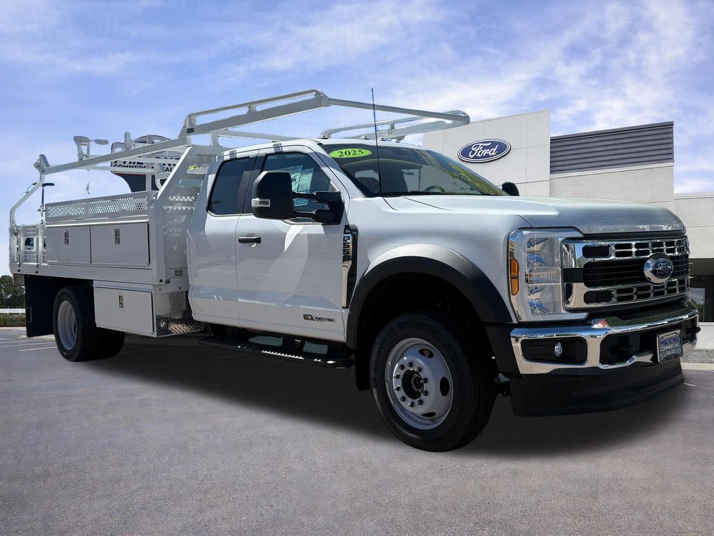  Ford F-550 Chassis
