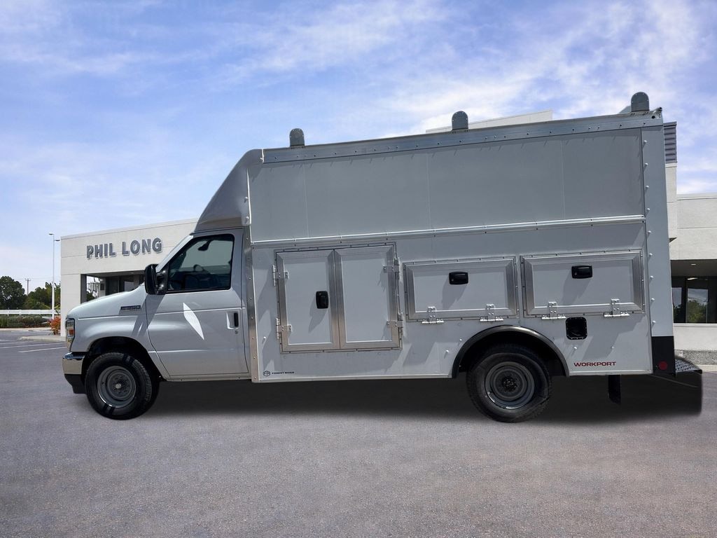 New 2026 Ford E-350 Cutaway Base Cutaway Cab/Chassis