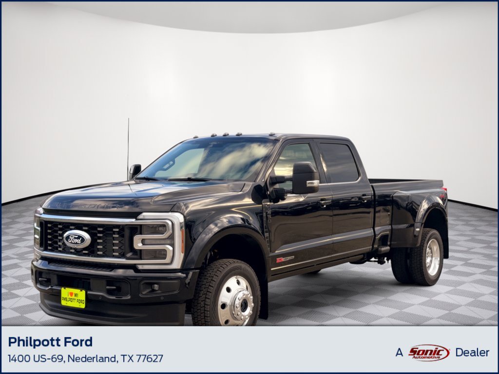 2027 Ford F-450 LARIAT Truck Crew Cab