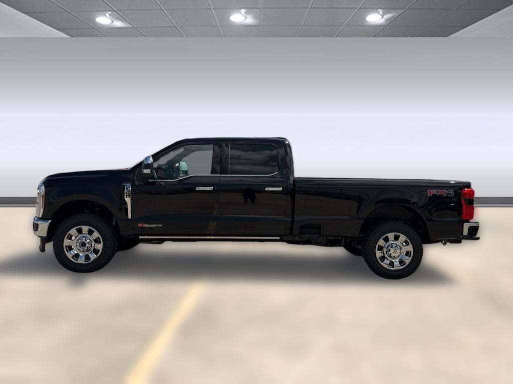New 2026 Ford F-350 LARIAT Truck Crew Cab