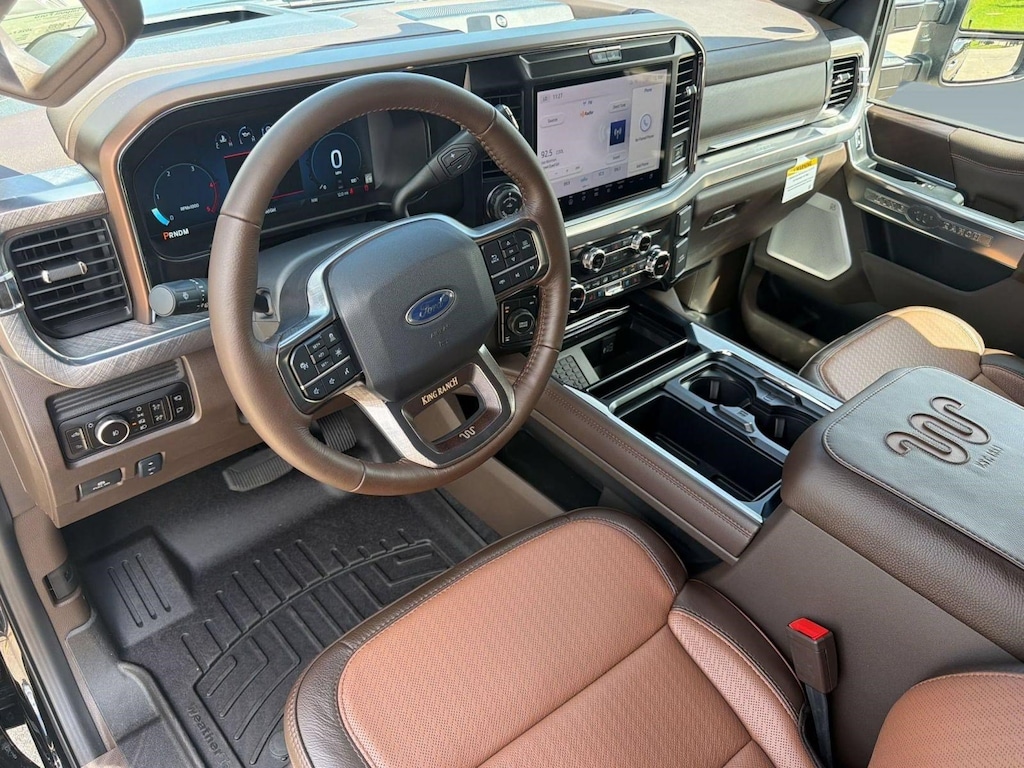 New 2026 Ford F-350 LARIAT Truck Crew Cab