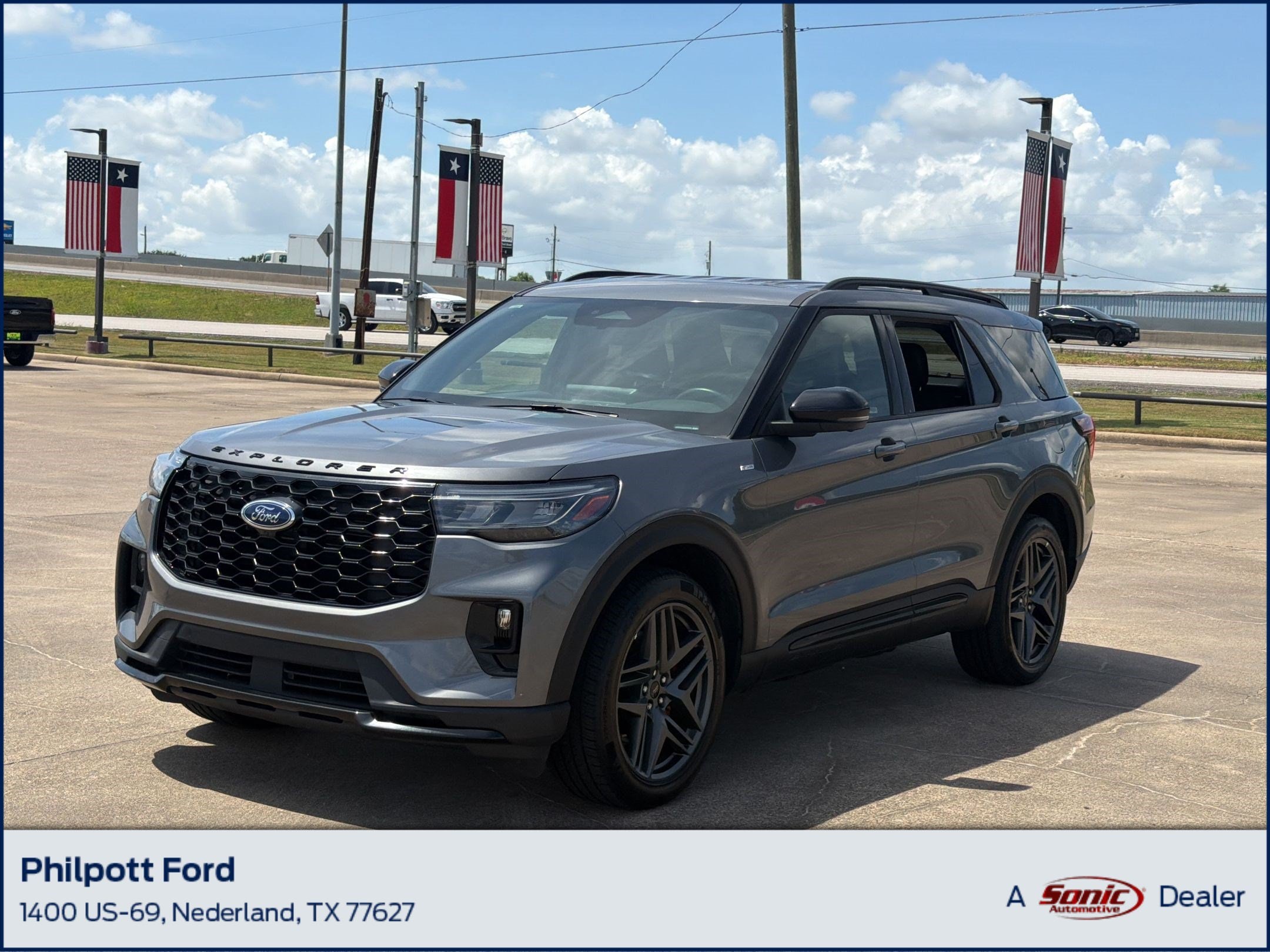 2025 Ford Explorer ST-LINE