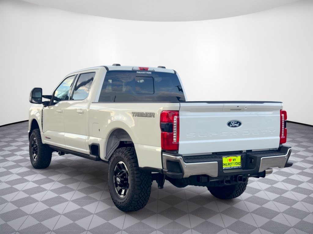 New 2027 Ford F-250 LARIAT Truck Crew Cab