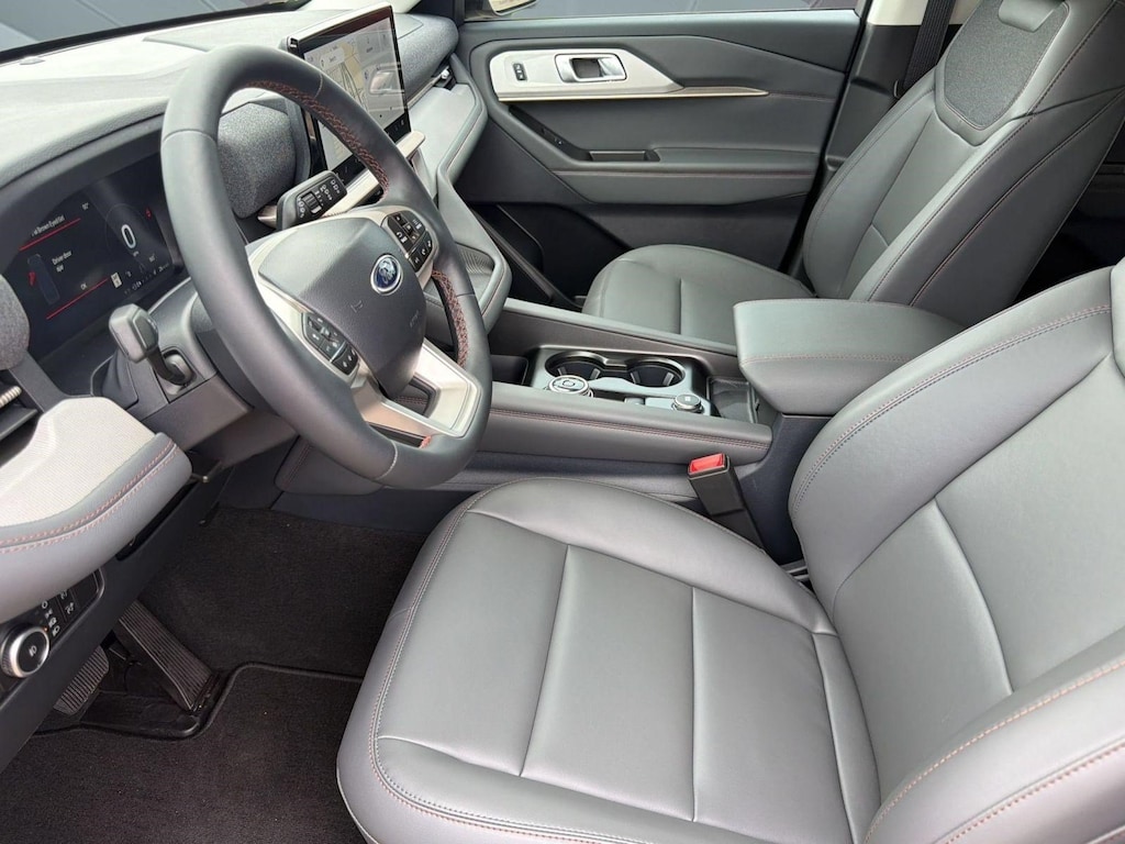 New 2026 Ford Explorer Active w/200A Pkg SUV