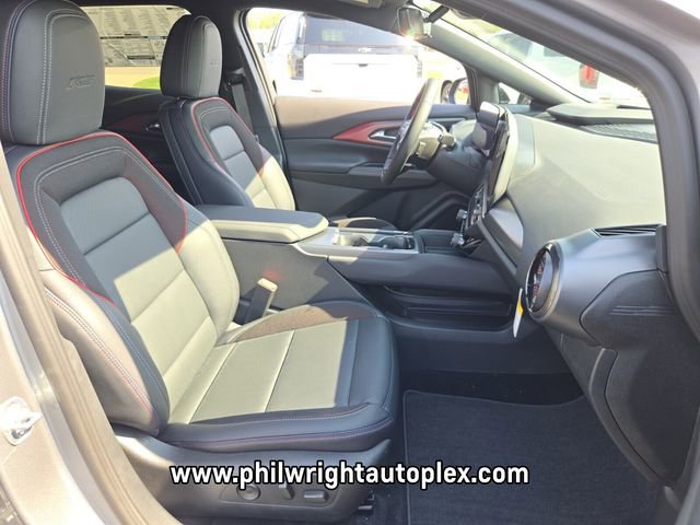 2025 Chevrolet Equinox EV RS - Photo 15