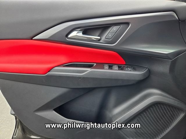 2025 Chevrolet Equinox EV RS - Photo 31