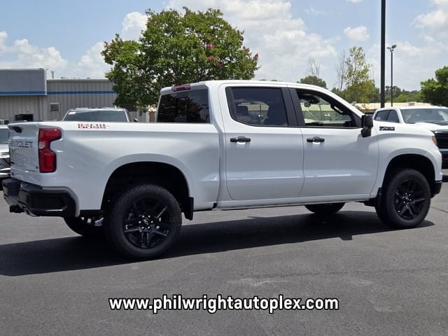 2026 Chevrolet Silverado 1500 LT Trail Boss - Photo 3