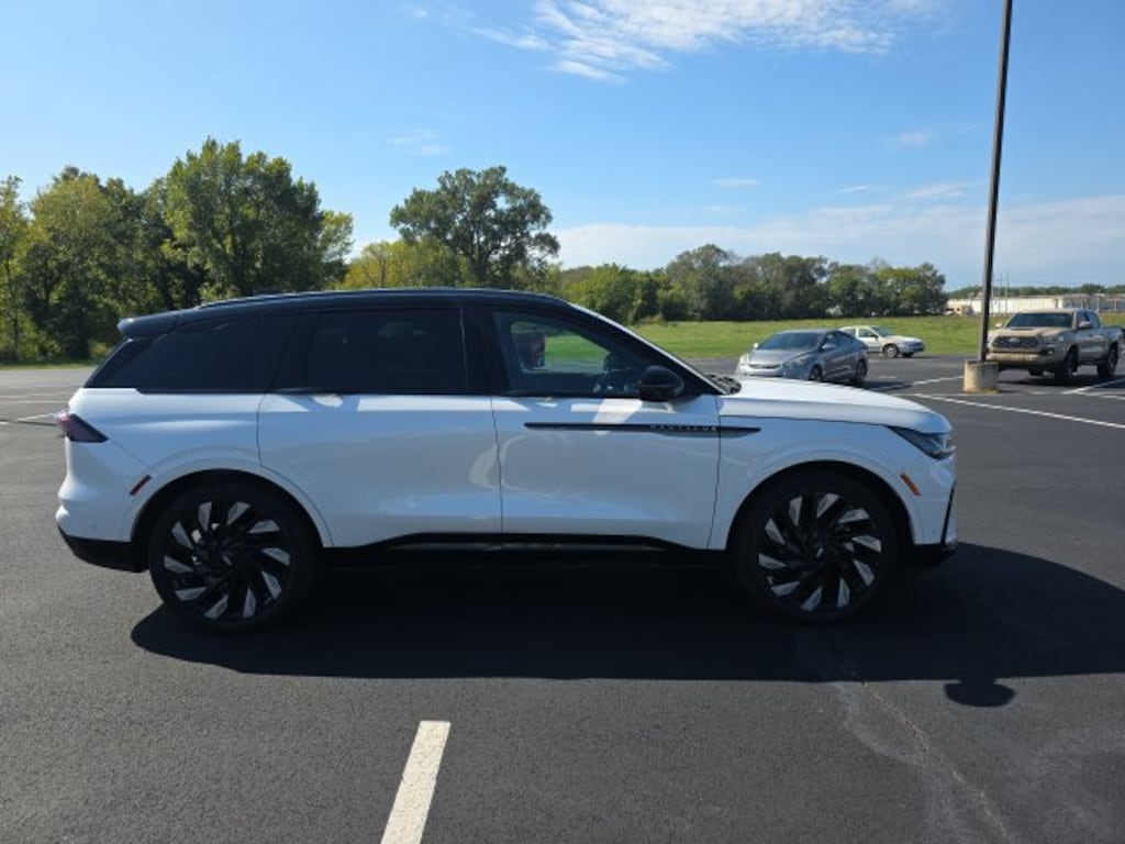 Used 2024 Lincoln Nautilus Reserve SUV