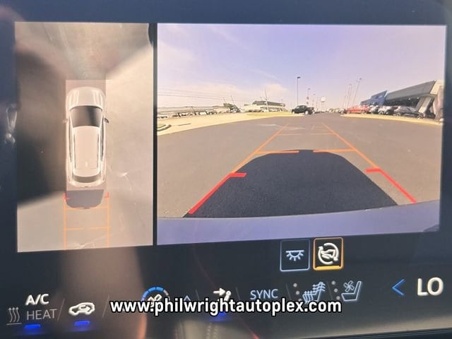 2025 Chevrolet Equinox EV RS - Photo 17