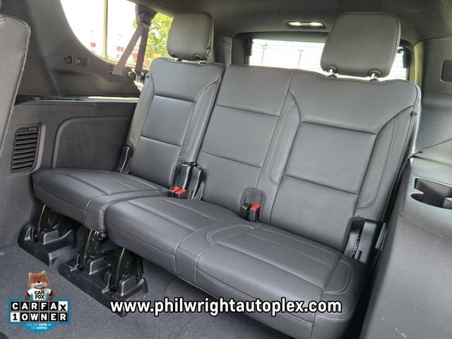 2024 Chevrolet Suburban LT - Photo 11