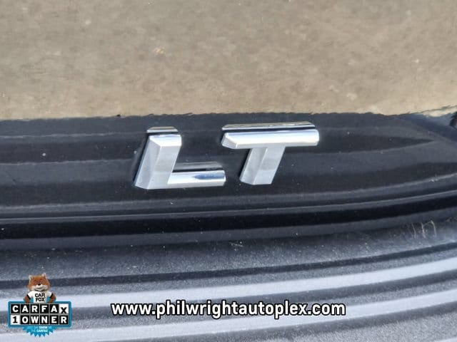 2024 Chevrolet Suburban LT - Photo 17