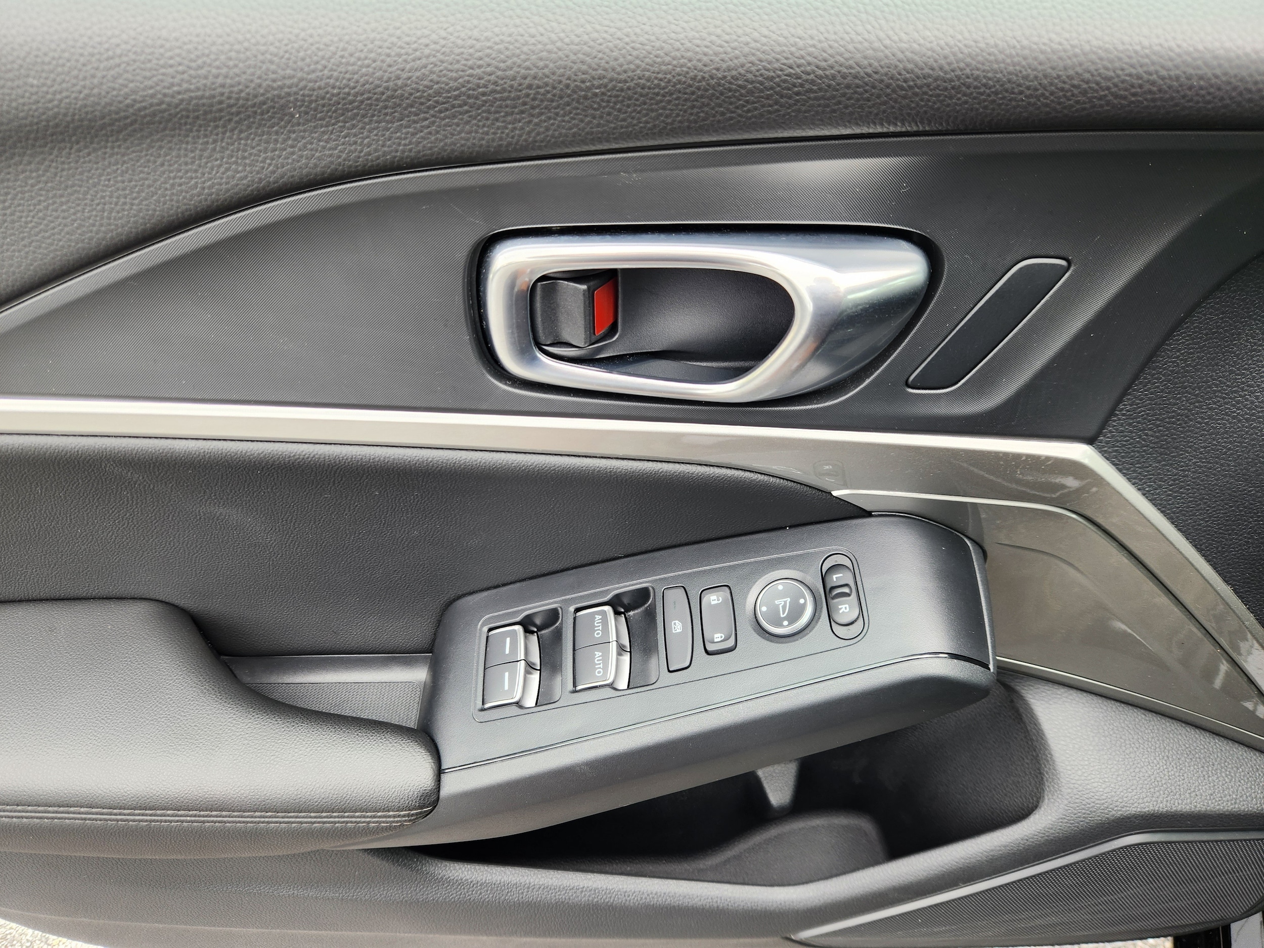 2026 Acura Integra Base - Photo 17