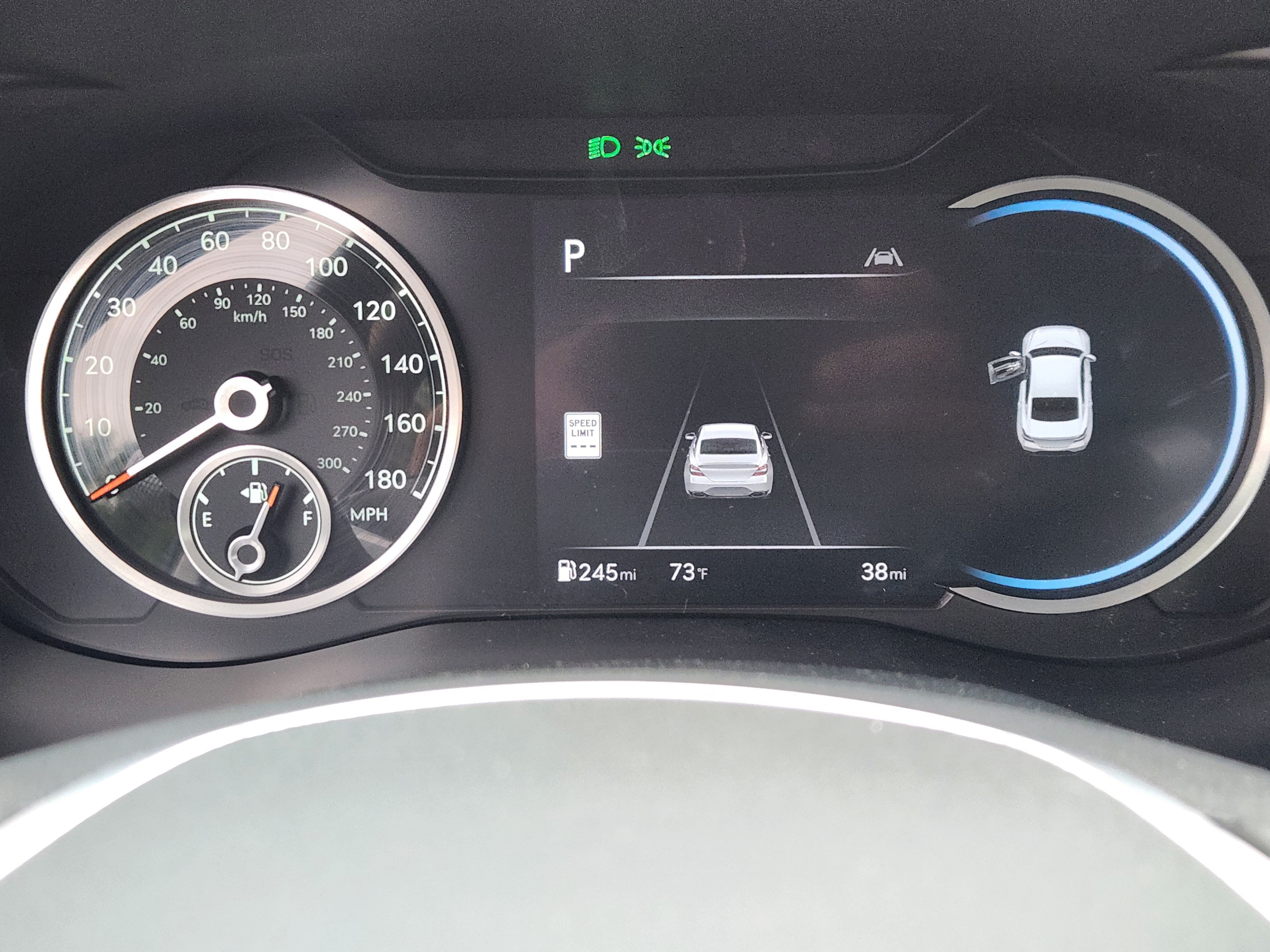 2026 GENESIS G70 Standard - Photo 10