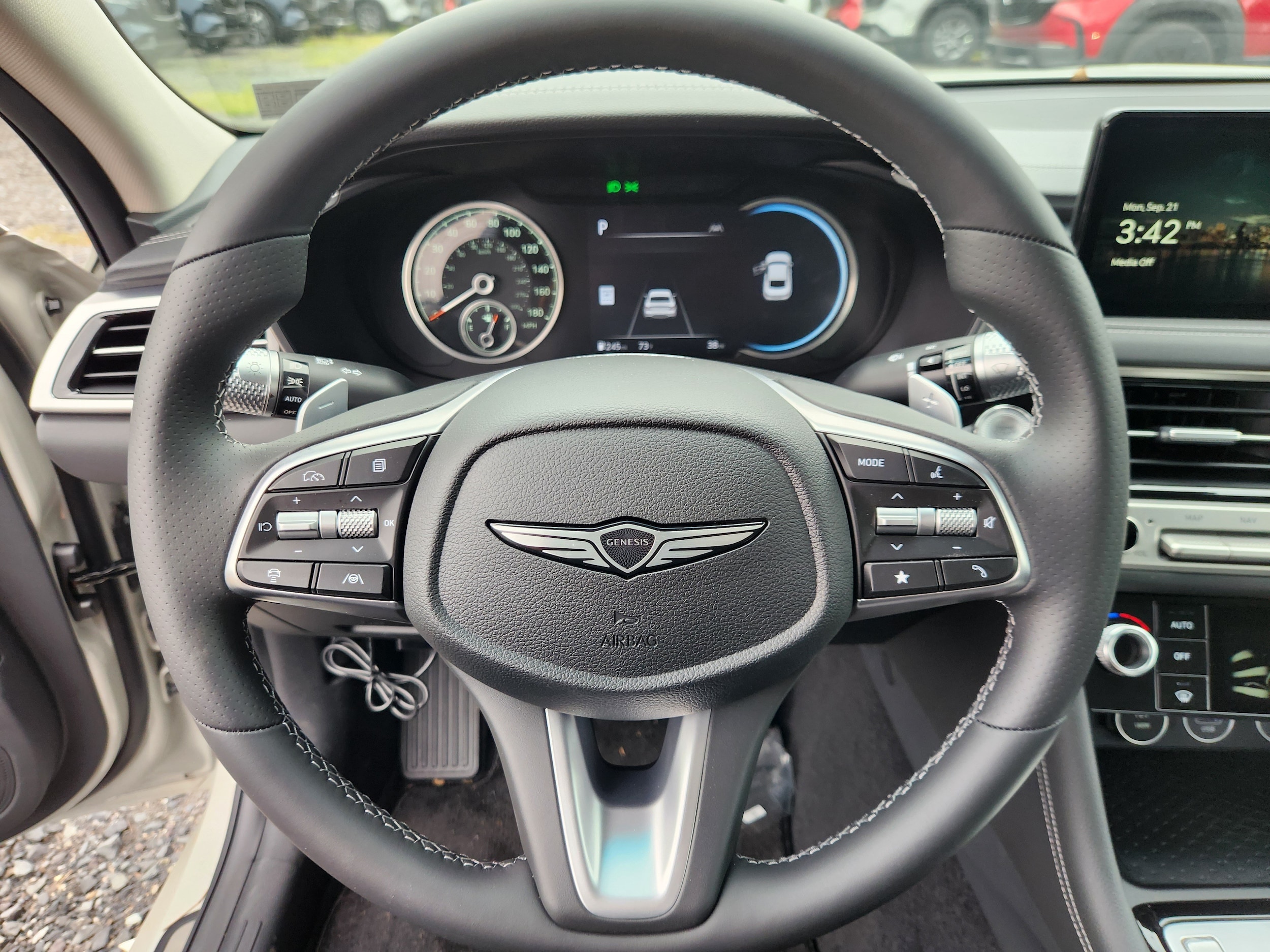 2026 GENESIS G70 Standard - Photo 9