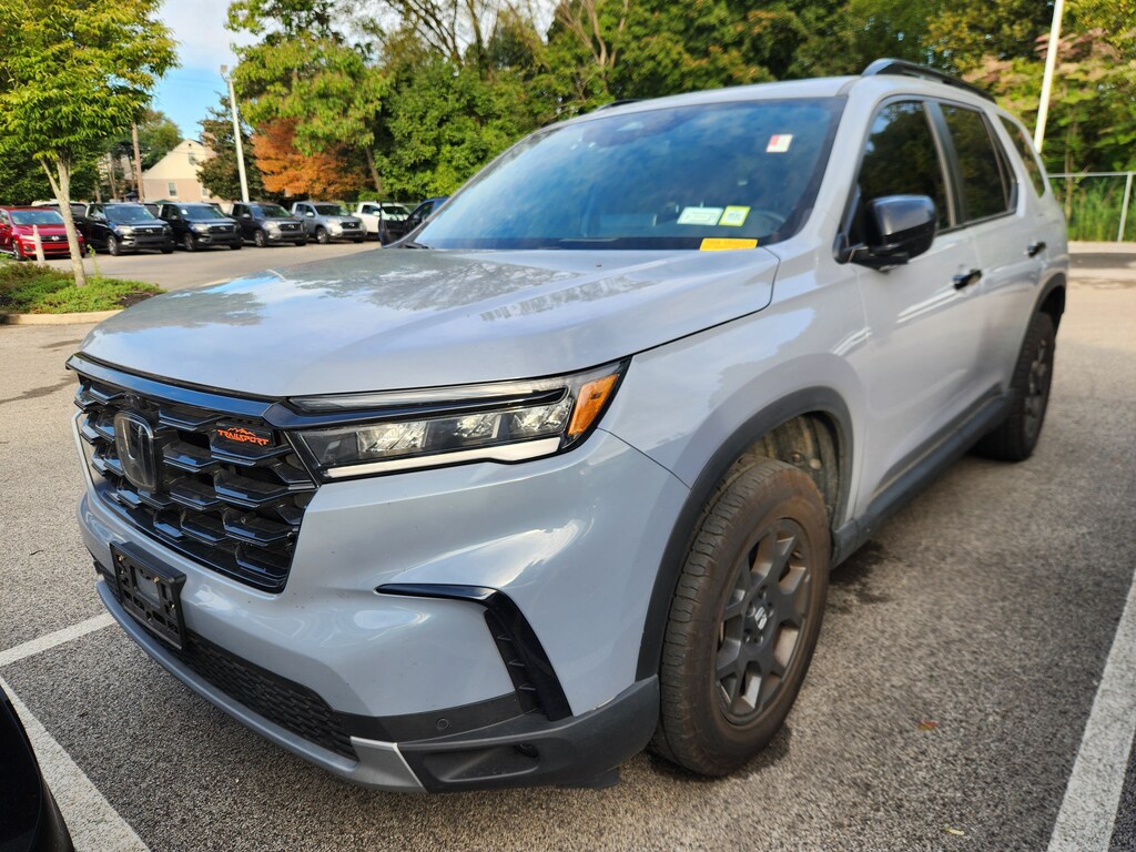 Certified 2025 Honda Pilot TrailSport SUV