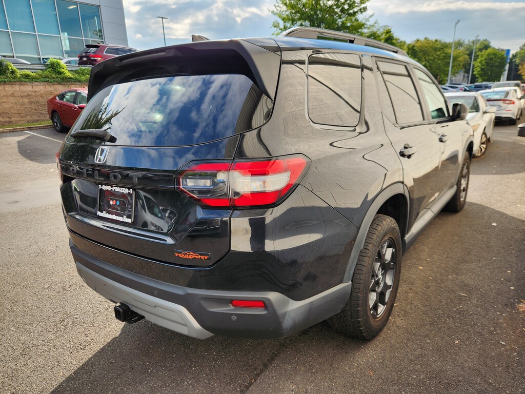 Certified 2025 Honda Pilot TrailSport SUV