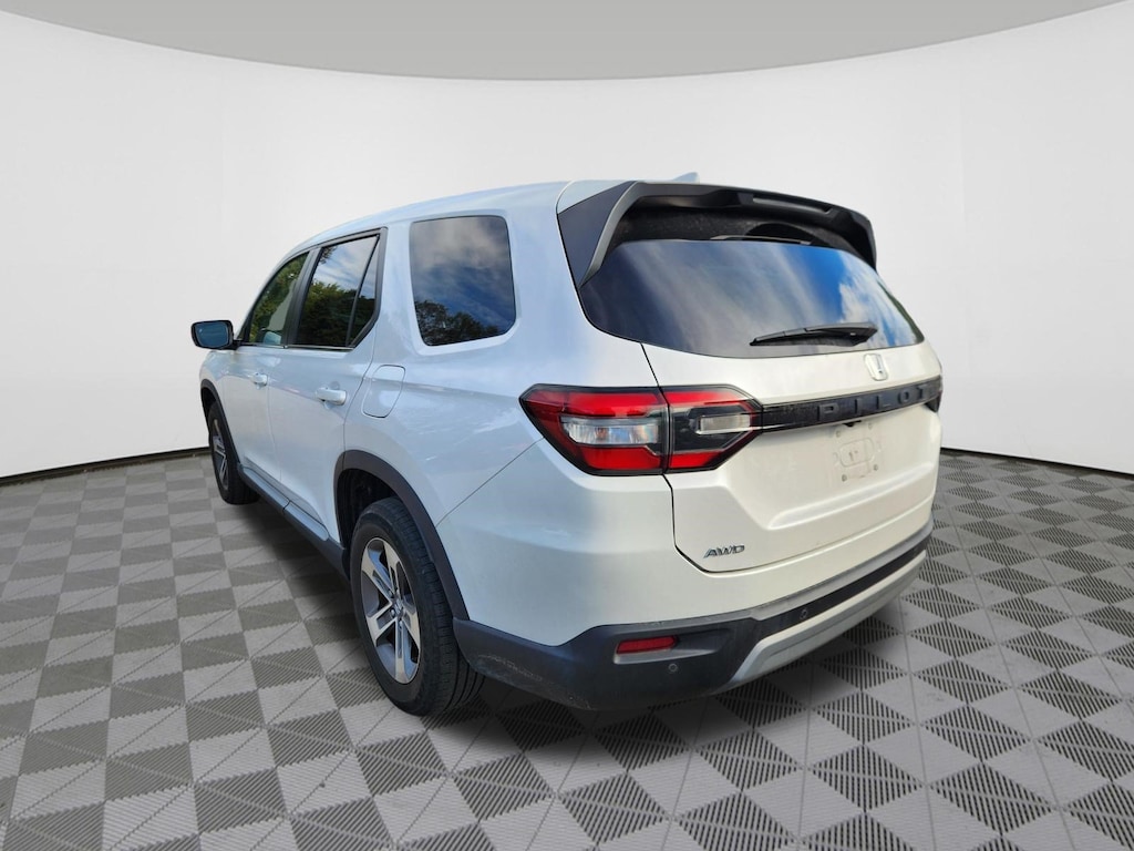 Certified 2025 Honda Pilot EX-L SUV