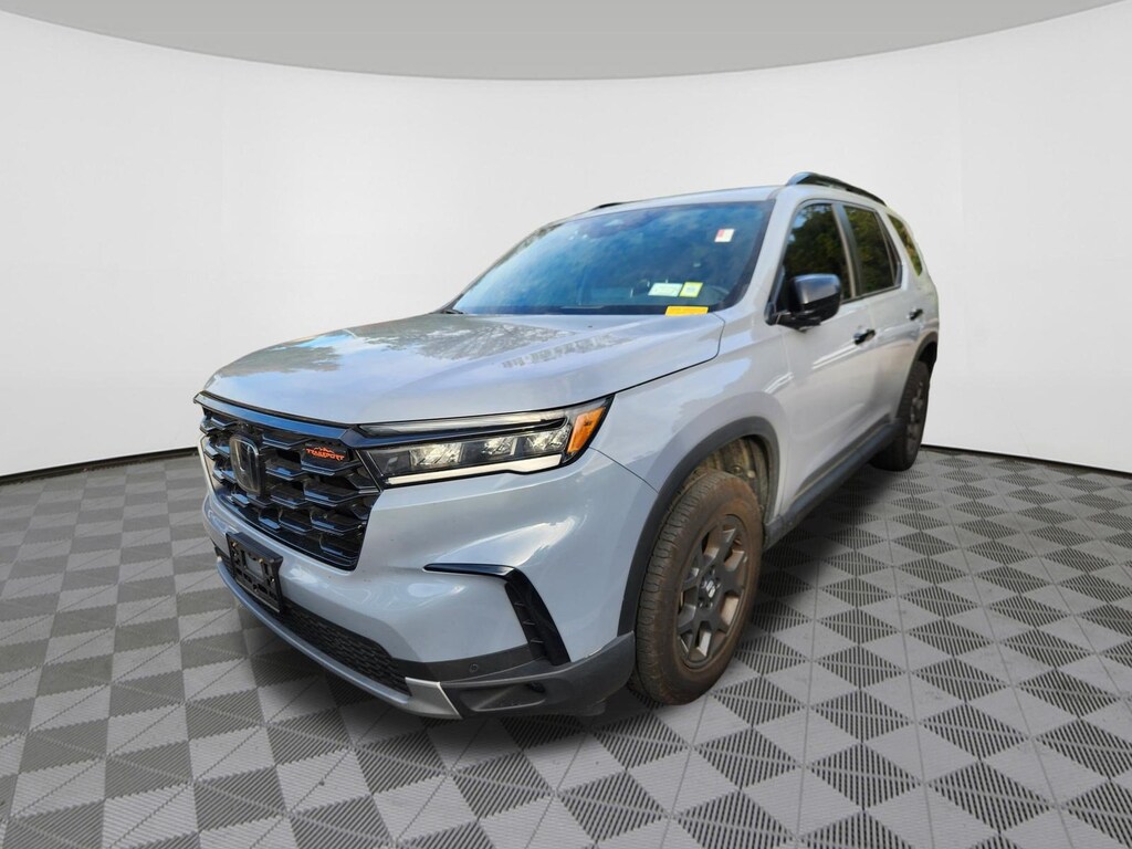Certified 2025 Honda Pilot TrailSport SUV