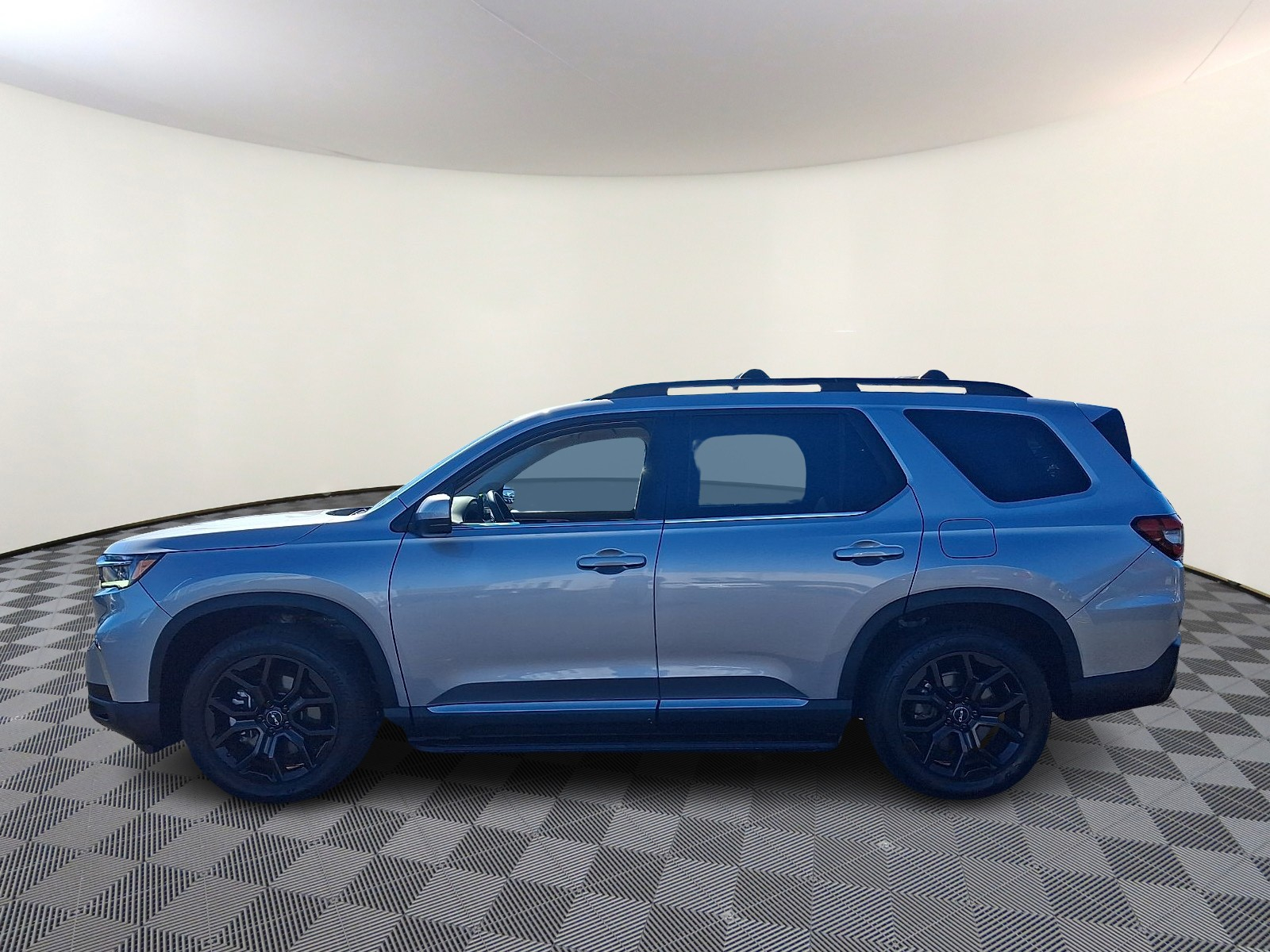 Certified 2025 Honda Pilot Touring Sport Utility